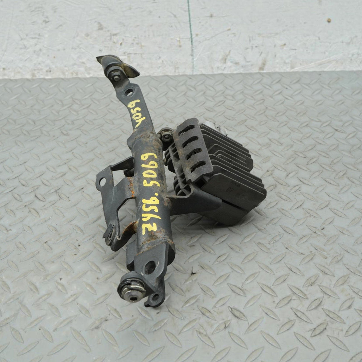 09-13 Kawasaki Vulcan VN1700J Vaquero Voltage Regulator Rectifier Unit OEM
