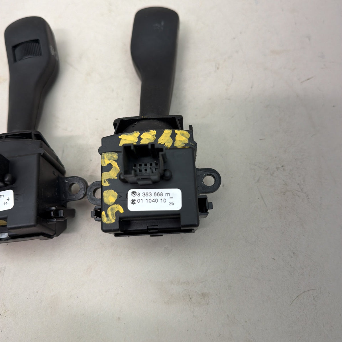 01-06 BMW 330i 325i E46 Steering Column Turn Signal Wiper Switch 8363668 OEM