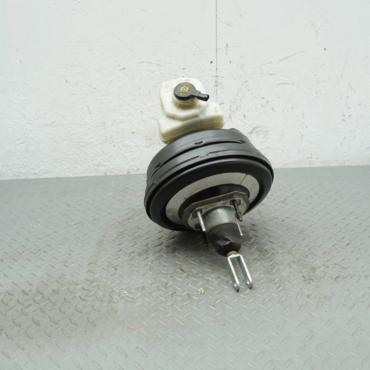 14-16 Rover Range L494 Power Brake Booster Master Cylinder Tank DPLA2B195BB OEM