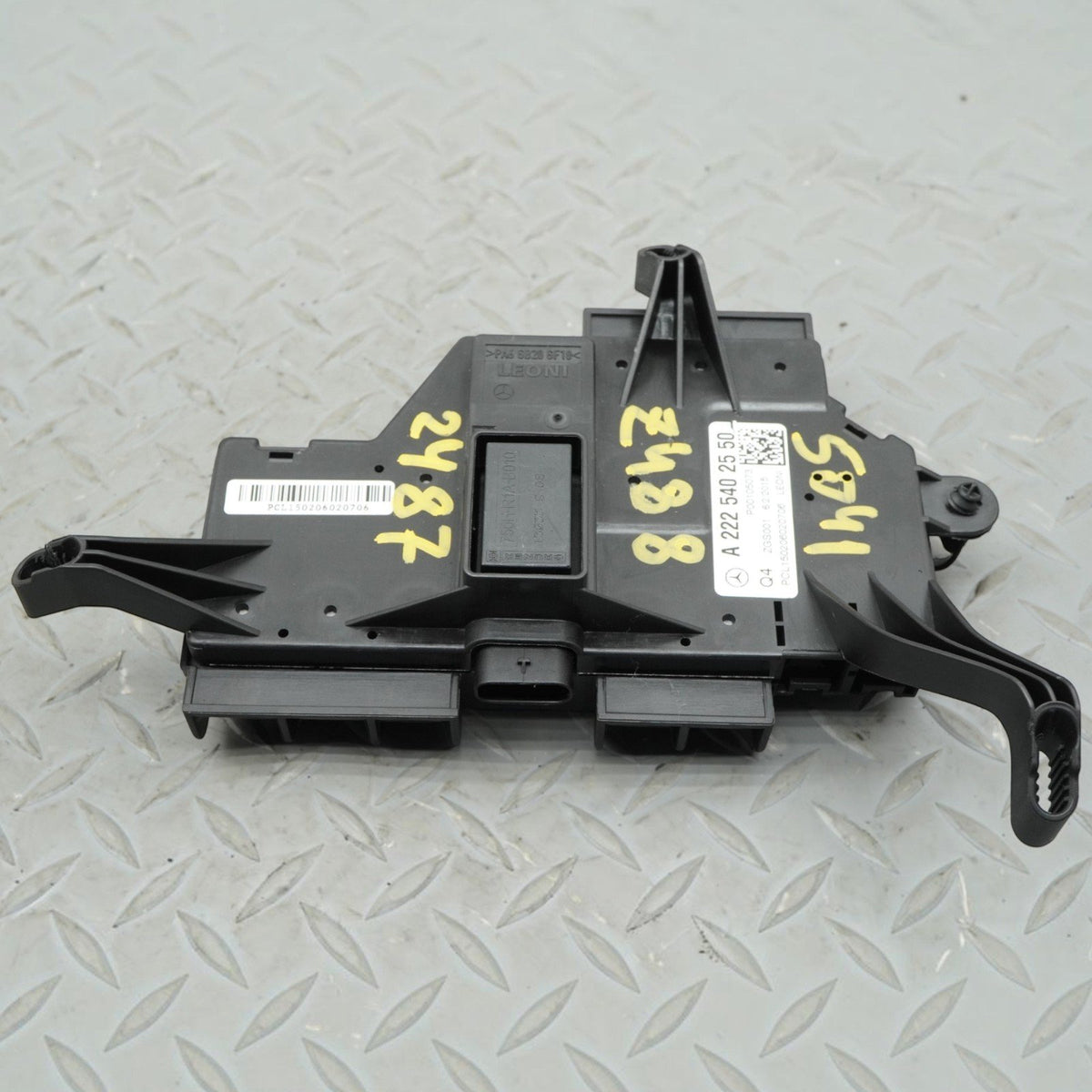 14-20 Mercedes S550 S400 W222 Sedan Fuse Box Power Distribution A2225402550 OEM