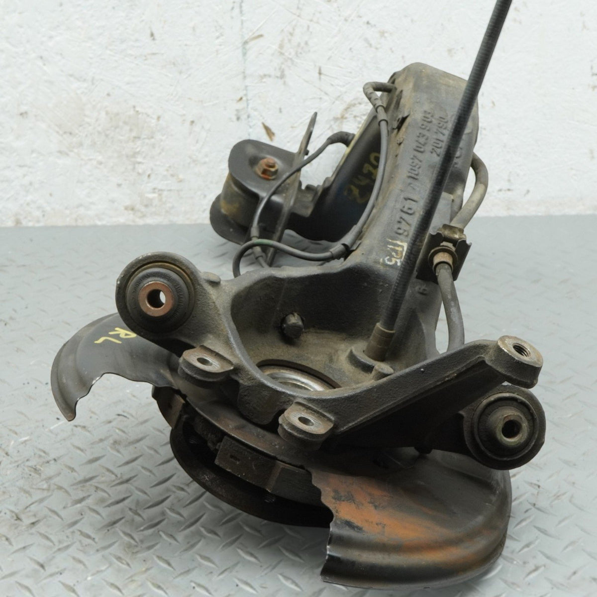 99-06 BMW 320 323 325 328 330 E46 Rear Left Driver Side Knuckle Spindle OEM