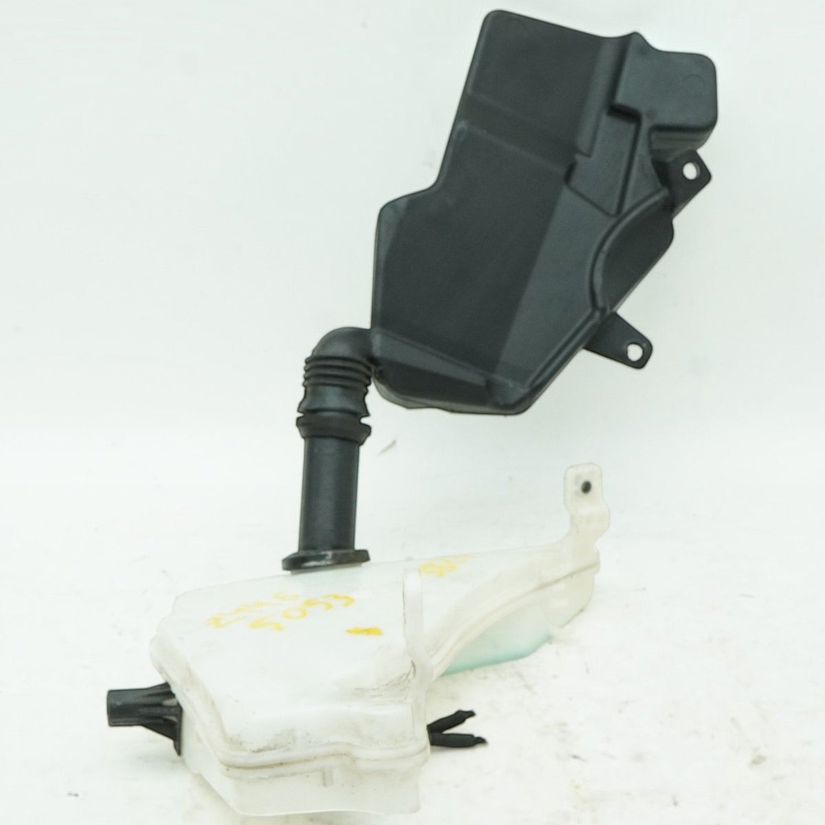 12-18 Audi RS7 S7 A7 A6 S6 4G C7 Washer Fluid Reservoir Tank w Pump 4G8955451
