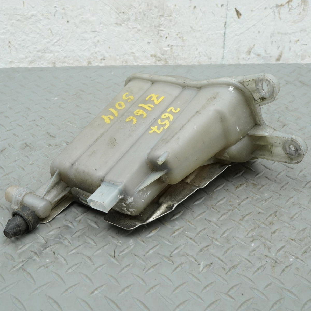 08-17 Audi S5 Q5 SQ5 8T 8R Coolant Bottle Reservoir Tank Antifreeze 8K0121405H