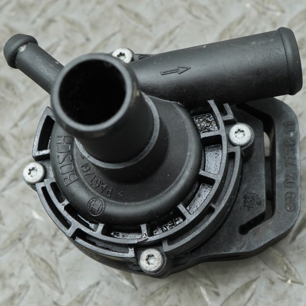 10-17 Mercedes E350 E400 W207 Auxiliary Water Cooling Pump Unit A0005000386 OEM