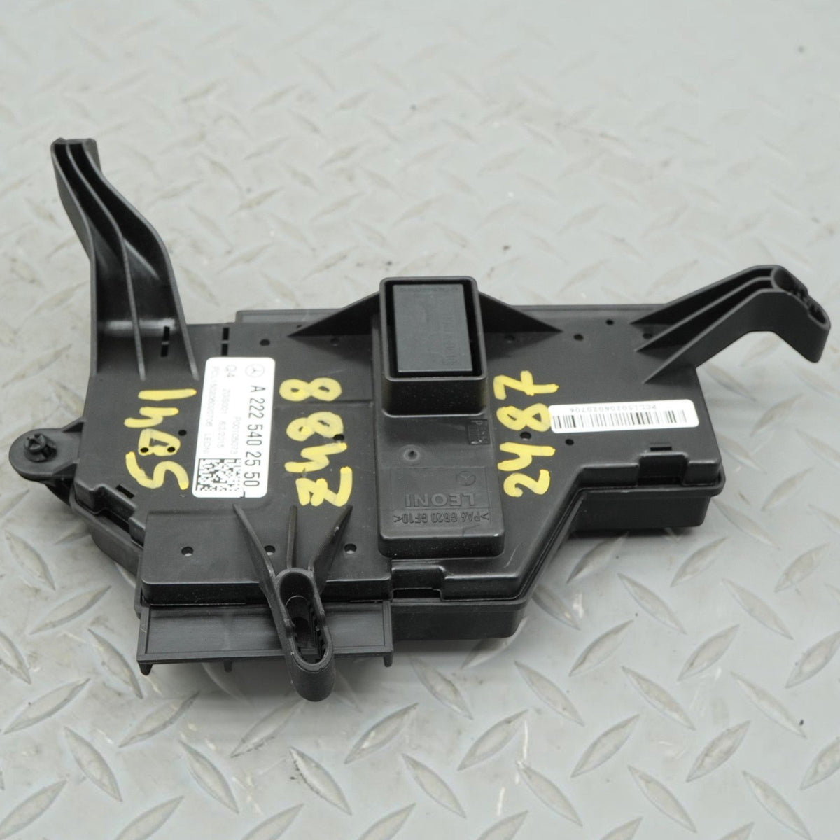14-20 Mercedes S550 S400 W222 Sedan Fuse Box Power Distribution A2225402550 OEM