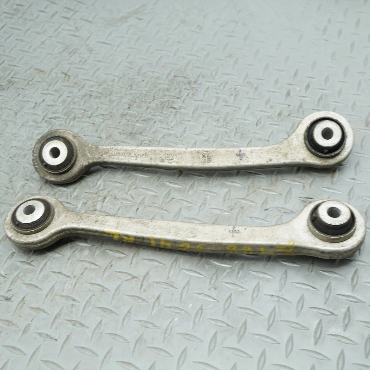 14-21 Mercedes S550 S63 S65 S400 W222 Tie Rod Control Arm Rear Right Left Lower