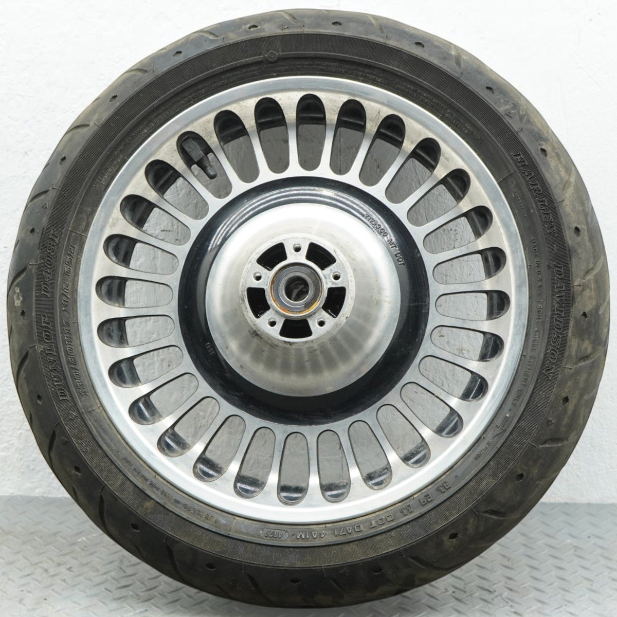 2006-2012 Harley-Davidson FLHTC Electra Size 17 Front Wheel Rim W/ Tire 43300161