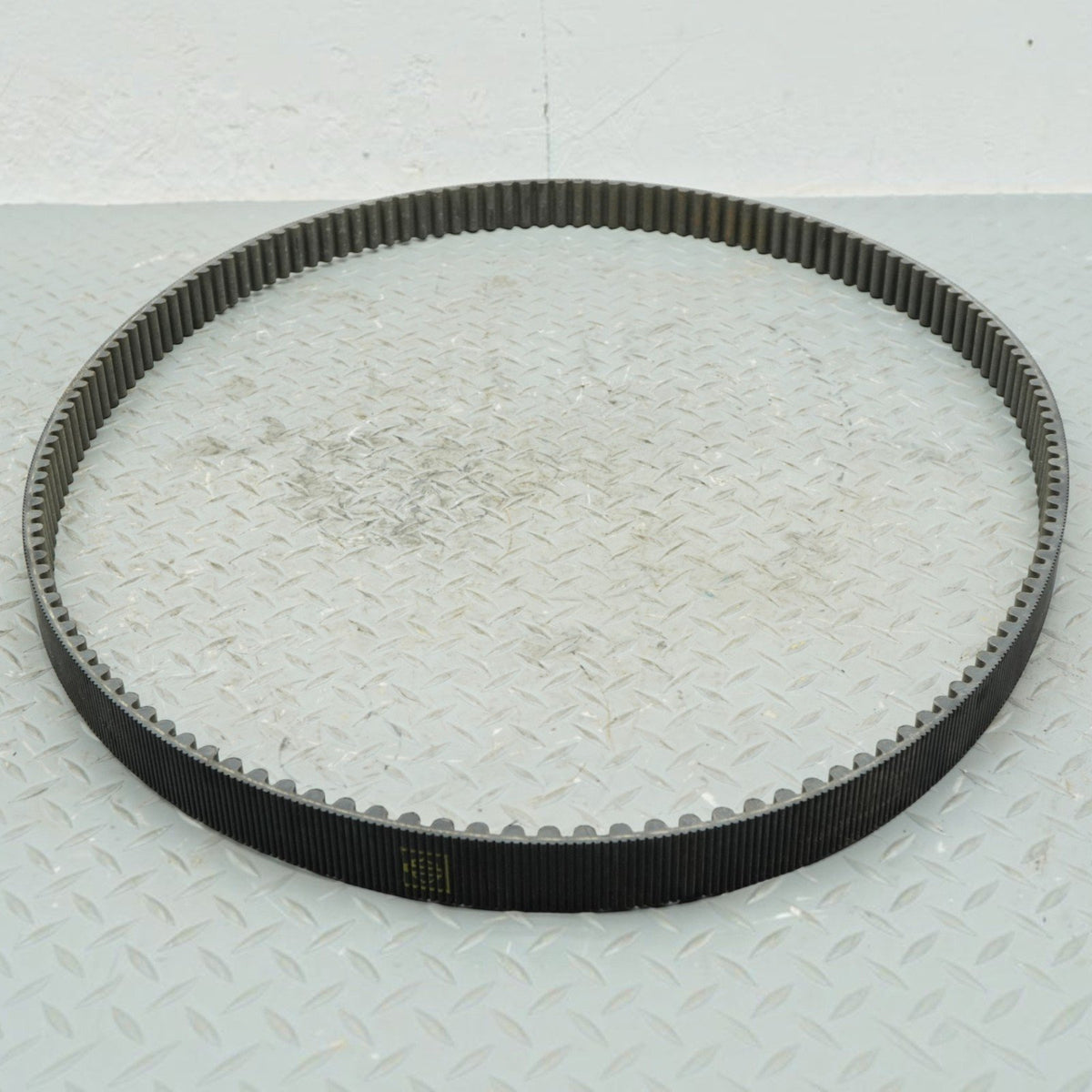 2002-2006 Harley Davidson VROD VRSCA Rear Drive Belt 40027-01 150 tooth OEM