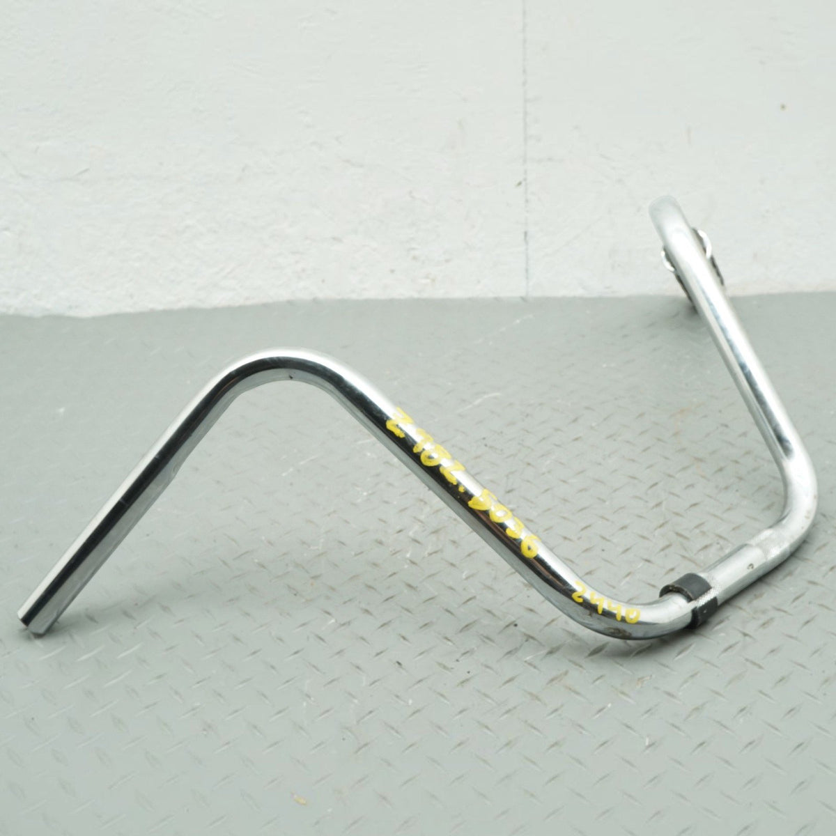 11-17 Harley-Davidson FLSTC Heritage Softail Classic Handlebar Chrome OEM