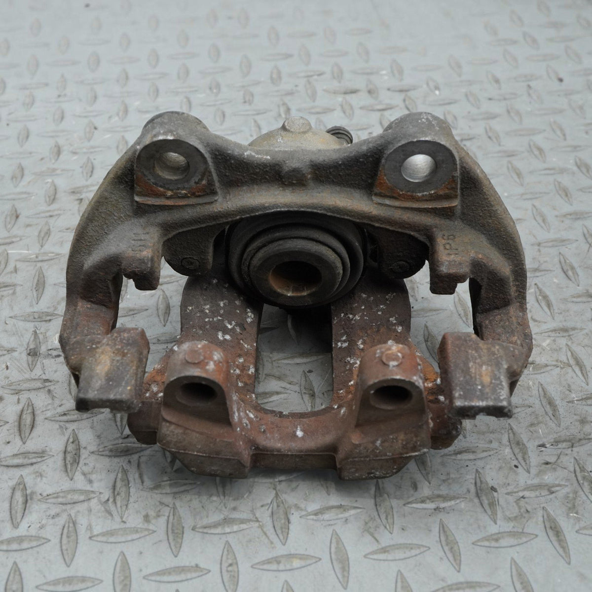 03-09 Mercedes E550 E320 E350 W211 Rear Left Right Caliper Set 002420278380 OEM