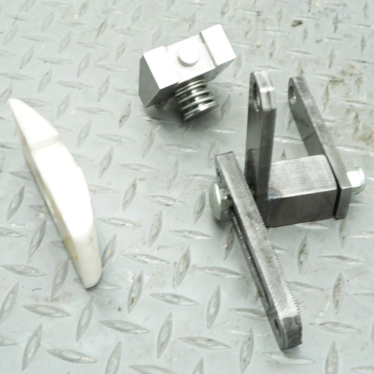1994-2000 FXDWG Dyna Wide Glide Harley Davidson PRIMARY CHAIN TENSIONER