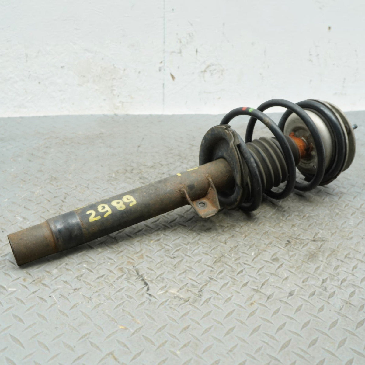 99-06 BMW 323 325 330 E46 RWD Strut Shock Coil Spring Front Left 31316757043 OEM