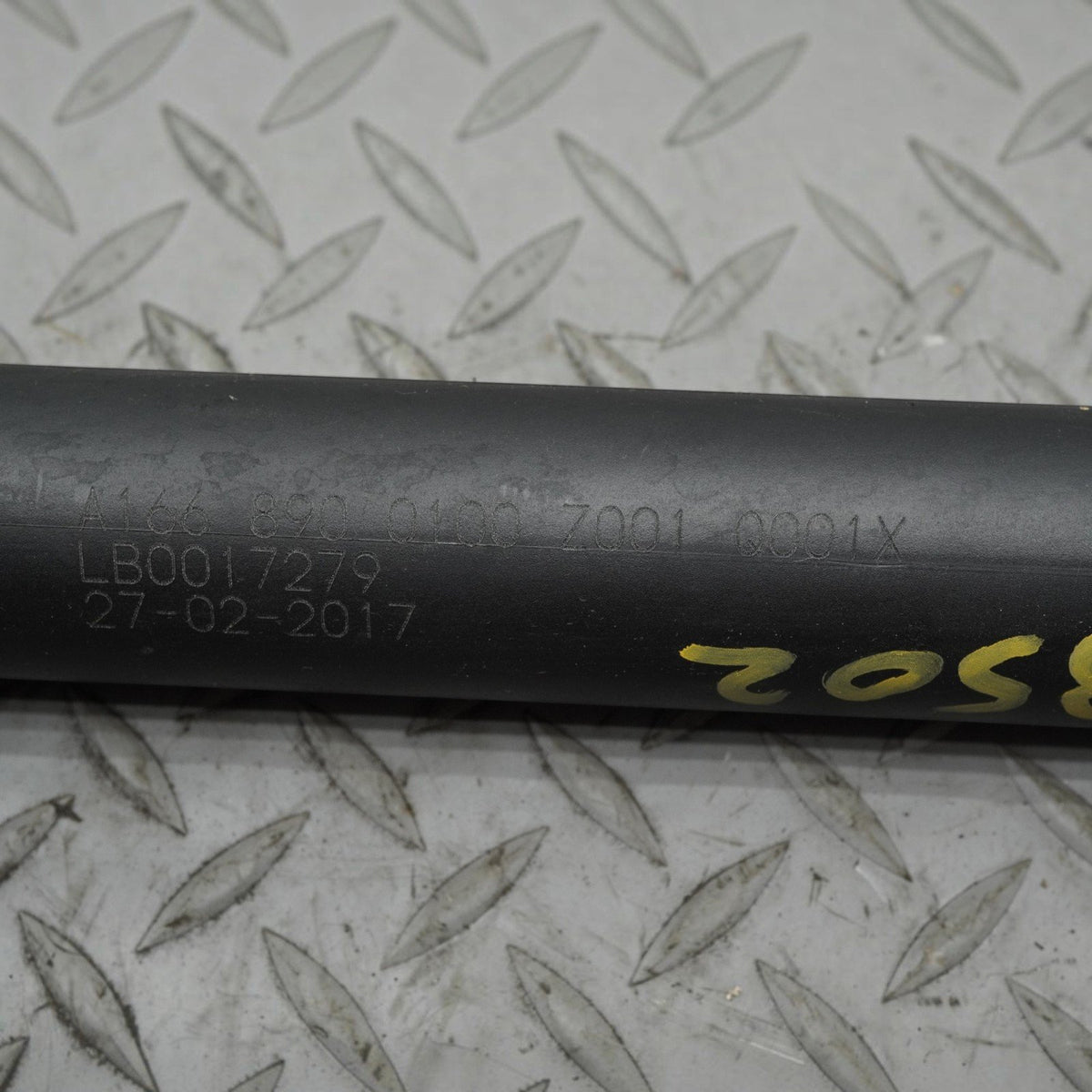 17-19 Mercedes GLS63 GLS550 GLS450 X166 Trunk Lid Gas Struts set A1668900100 OEM