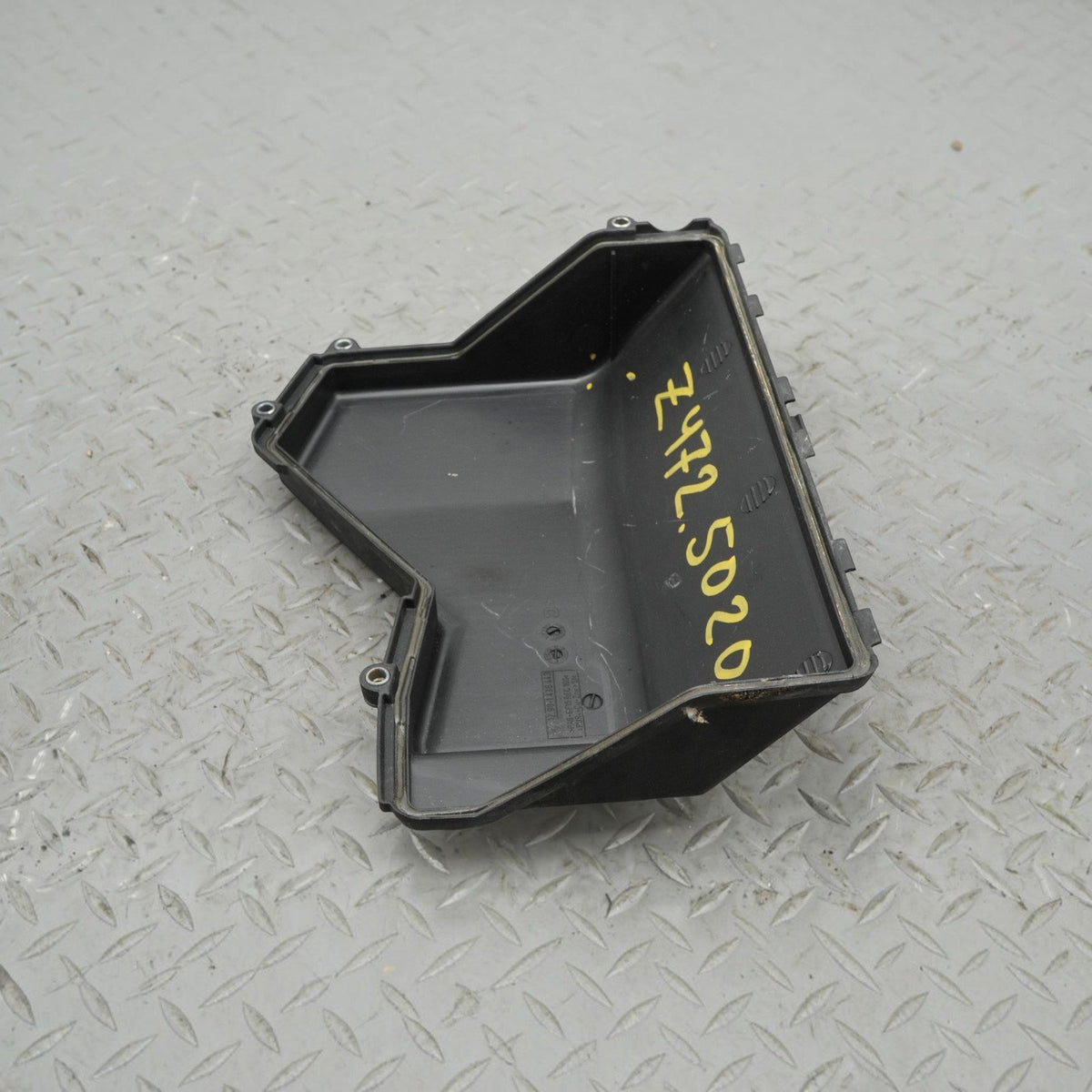 99-06 BMW 320 323 325 328 330 E46 ECU Computer Module Cover Trim 12901436443 OEM