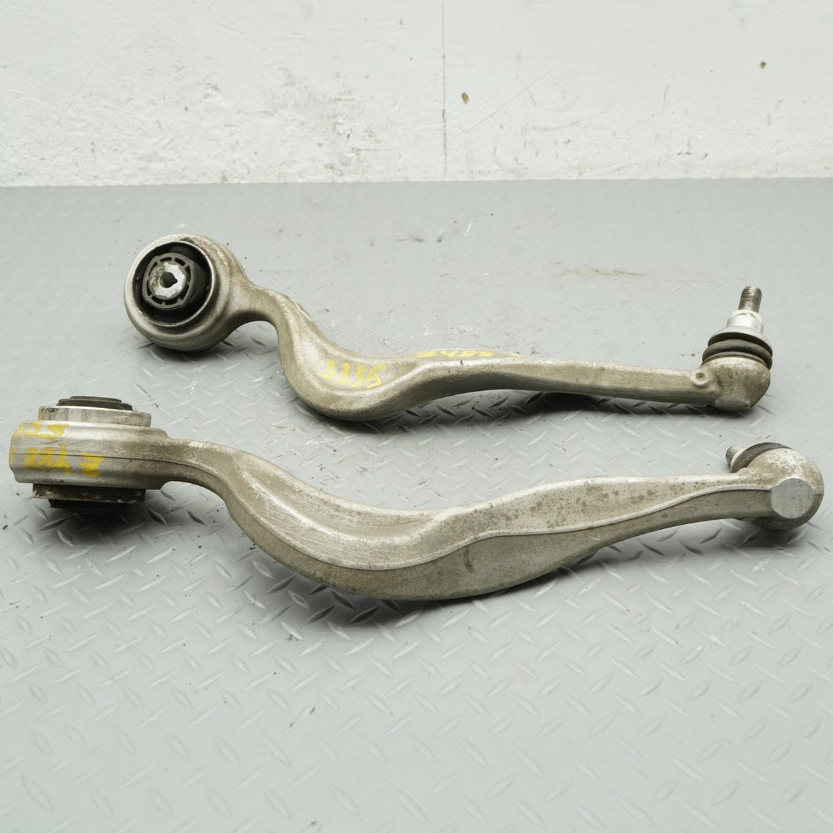 14-20 Mercedes S550 S560 W222 4Matic Front LH RH Lower Control Arm 2173305200