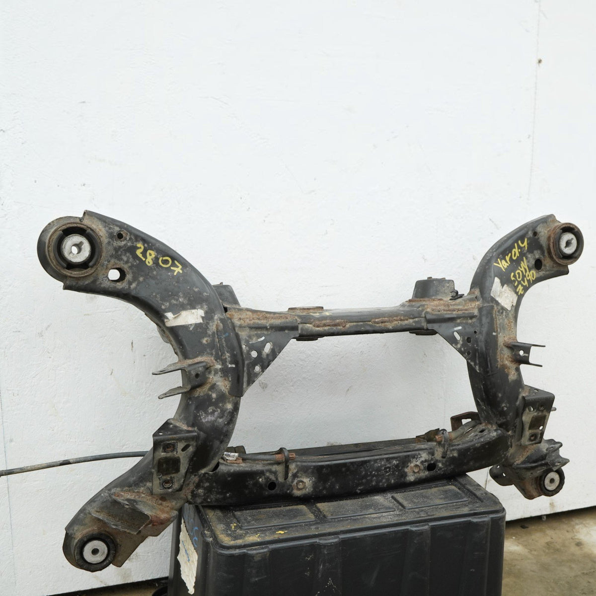15-16 Dodge Challenger Coupe 5.7L MT Rear Crossmember Suspension Cradle 68260627AC OEM