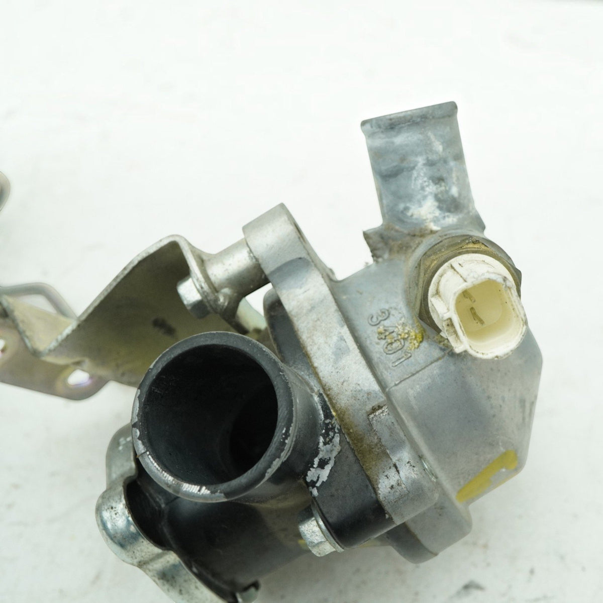 09-13 Kawasaki Vulcan VN1700 Vaquero Thermostat Housing Radiator Cap 49054-0004
