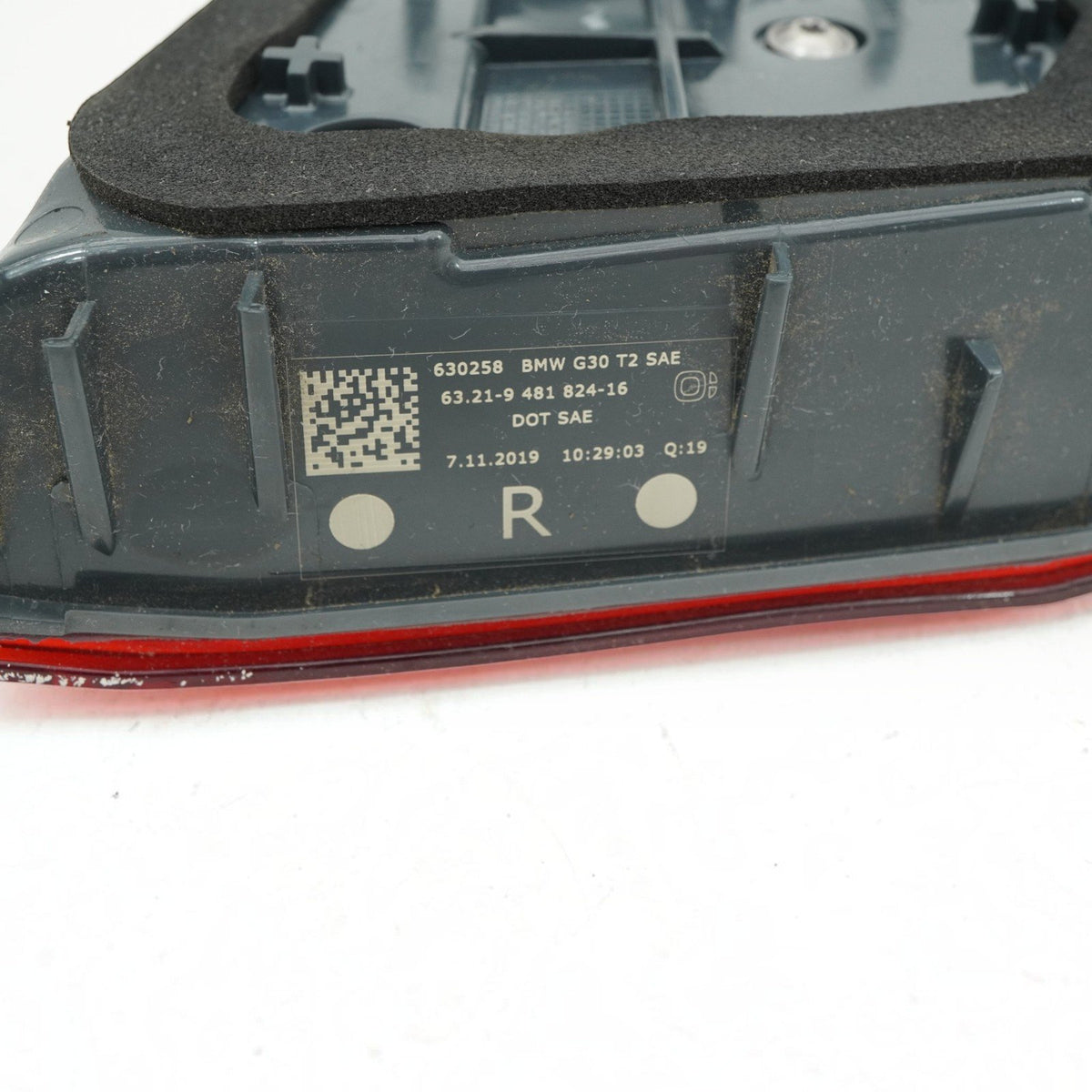 17-20 BMW 530i G30 Sedan Right Tail Light Brake Lamp Lid Inner 63219481824 OEM