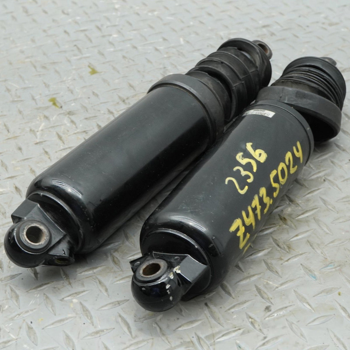 2000-2008 Harley-Davidson FLHRCI Road Classic Rear Shock Absorbers 54565-97