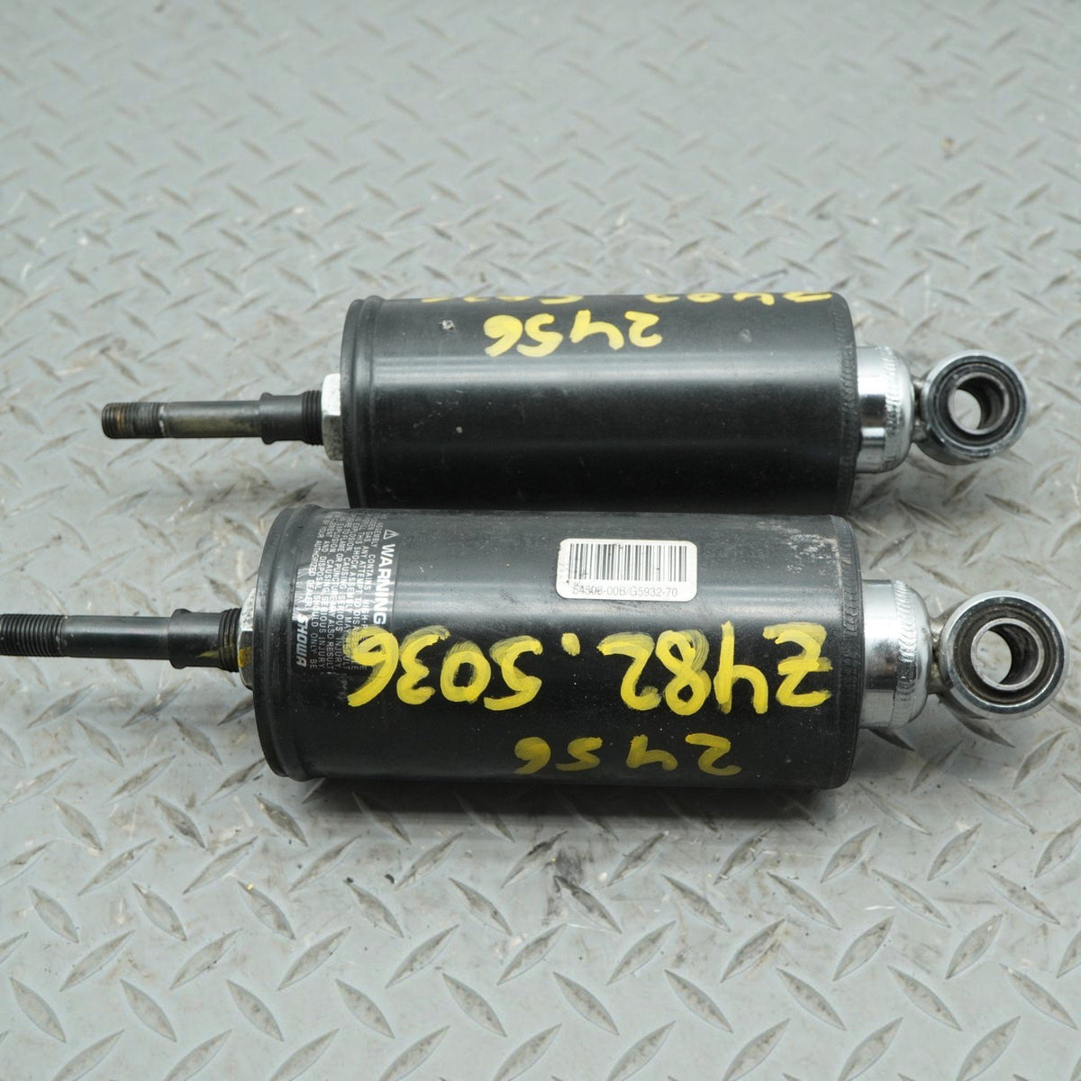 11-16 Harley-Davidson FLSTC Motorcycle Rear Air Shock Absorbers Showa Aftermrkt