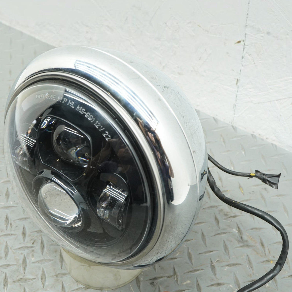 2000-2011 Harley Davidson Heritage Softail FLSTC Front Headlight Head Light Lamp