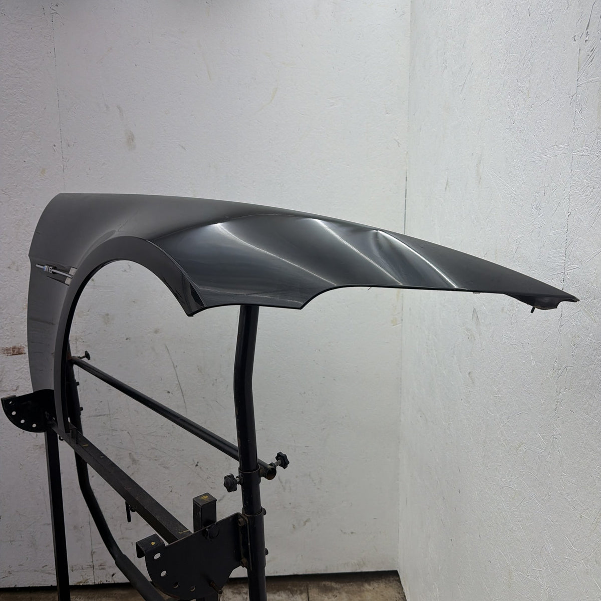 04-10 BMW M6 645Ci 650i E64 E63 Front RH Fender Panel 41357133796 Black 475 OEM