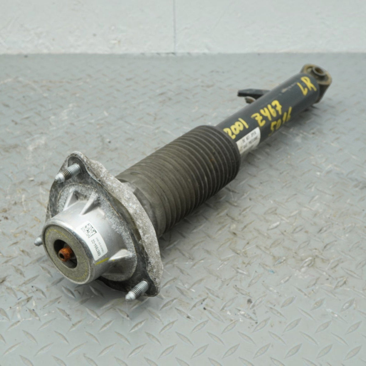 14-18 BMW X5 F15 Left LH Rear Strut Shock Suspension Absorber 33526867865 OEM