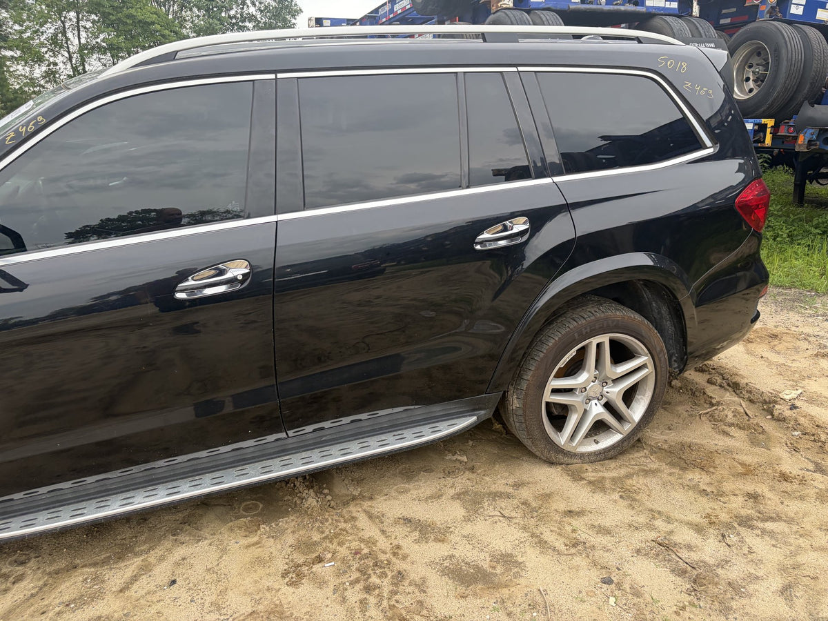 2013-2016 Mercedes-Benz GL550 4Matic GL-Class X166