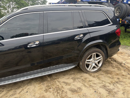 2013-2016 Mercedes-Benz GL550 4Matic GL-Class X166