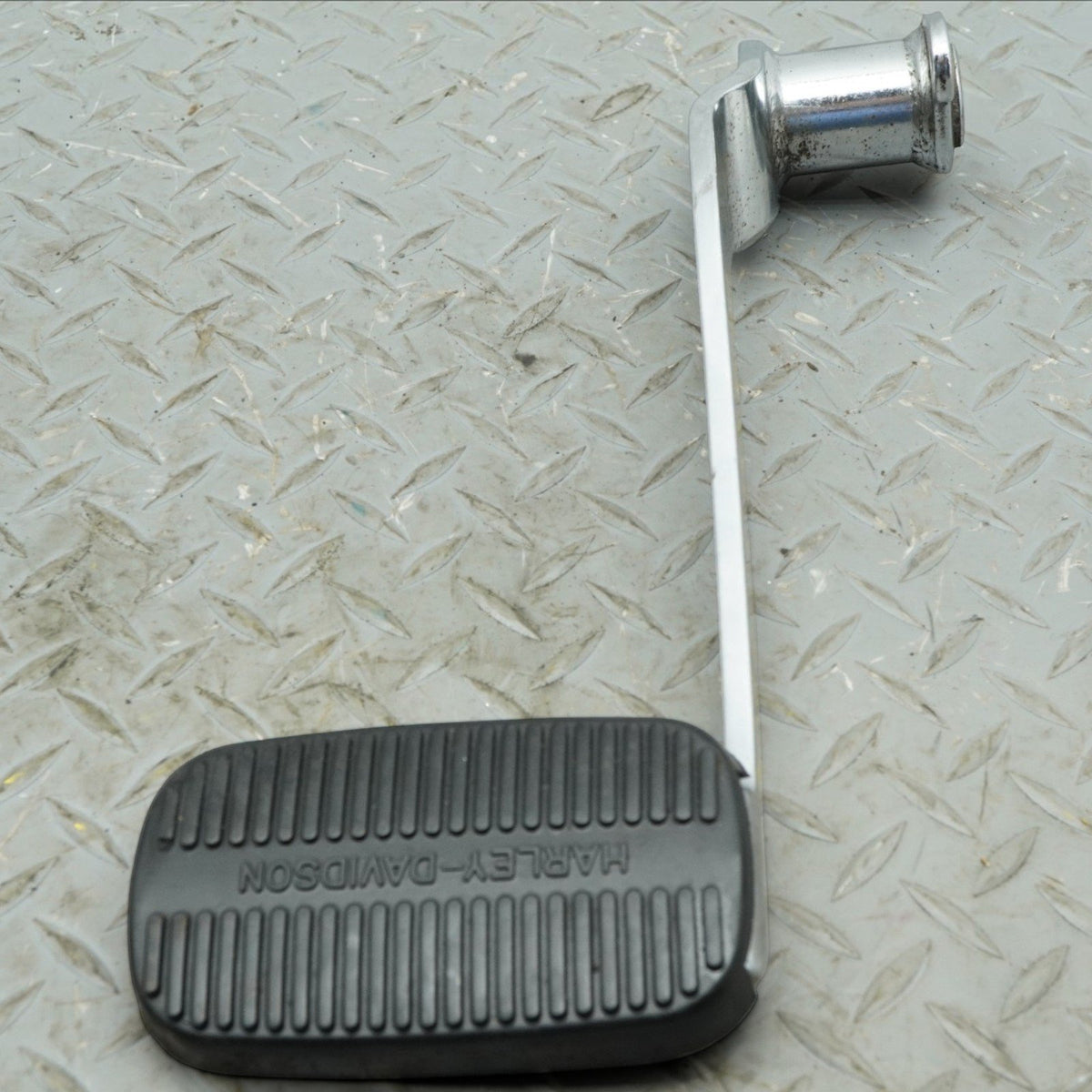 1998-2006 Harley Davidson Road King Classic FLHRCI Rear Right Brake Pedal OEM