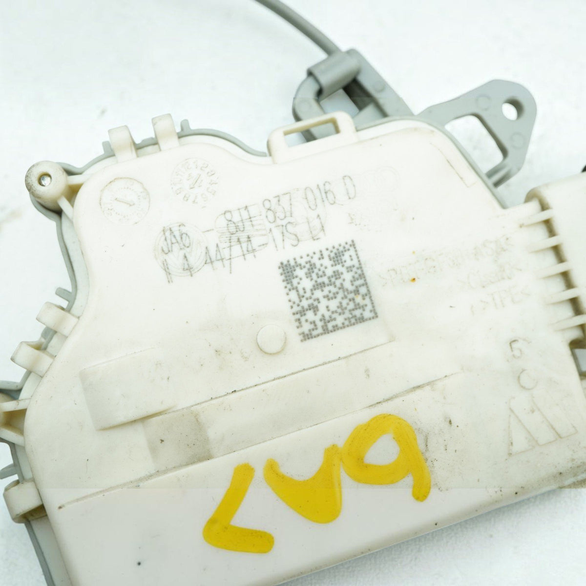 08-17 Audi S5 A5 RS5 8T Right Front Door Lock Latch Actuator 8J1837016D OEM