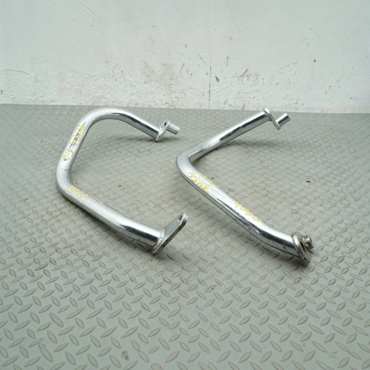 09-13 Kawasaki Vulcan VN1700J Vaquero Engine Guards Highway Bar Left Right OEM