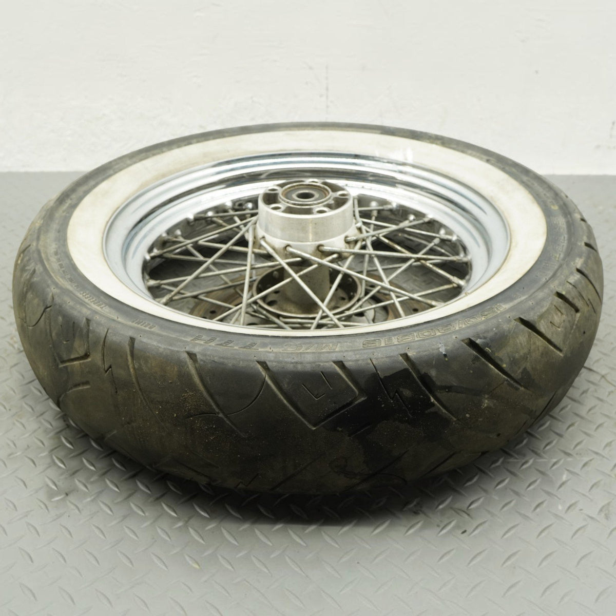 00-11 Harley-Davidson FXDWG rear rim Wheel W Tire 16X3.0J 41797-00 OEM