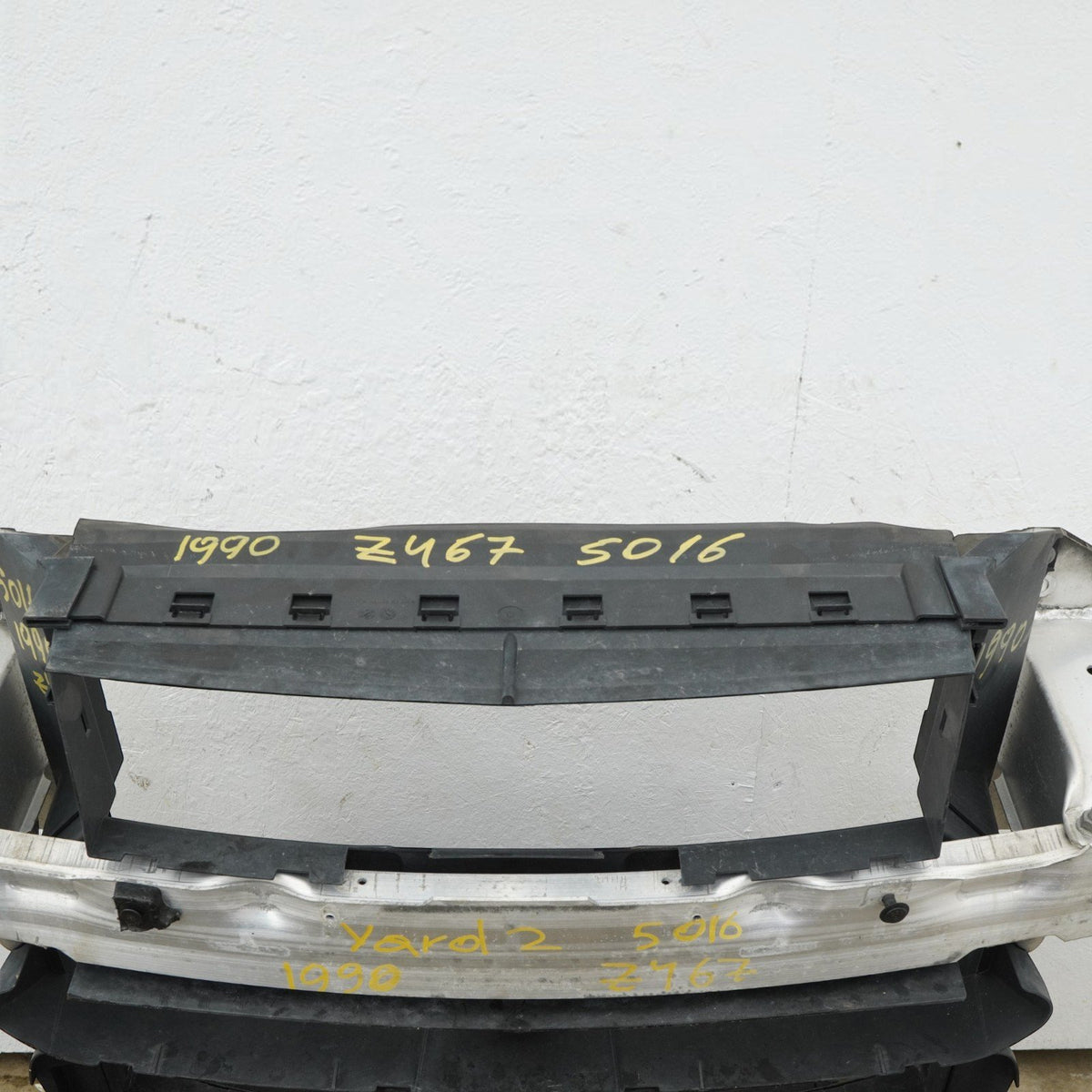 14-18 BMW X5 F15 Radiator Core Support Reinforcement Bar Bracket 51117294477 OEM