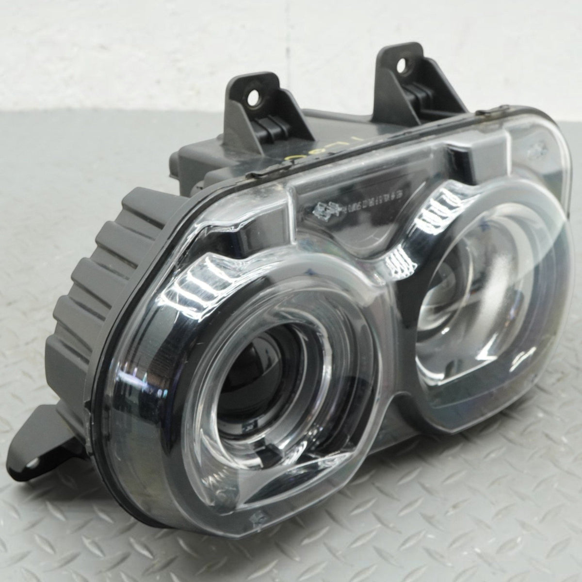 15-23 Dodge Challenger Coupe Right Headlamp Headlight Halogen 68174064AE OEM