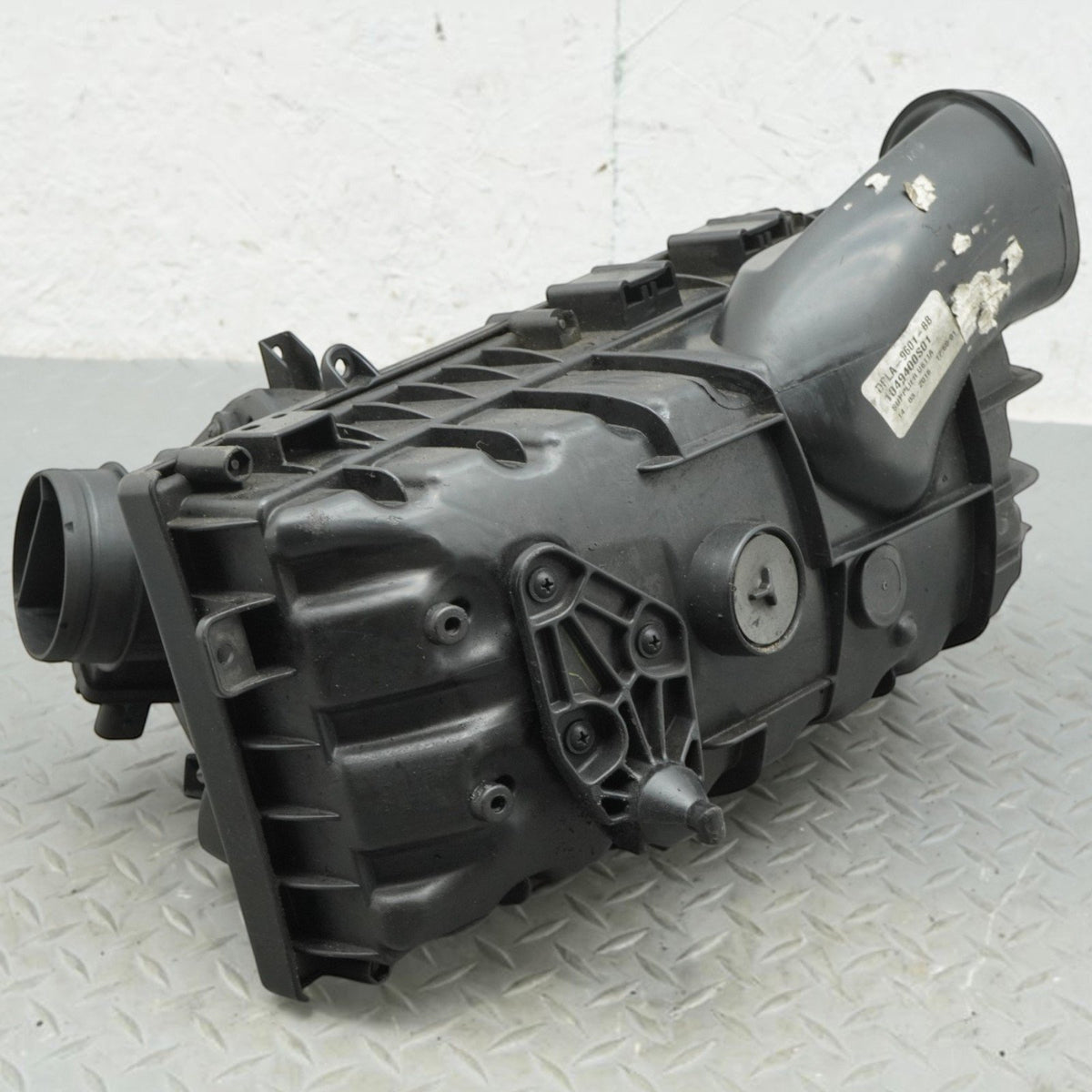 15-19 Range Rover Sport L494 Air Cleaner Housing Box Left DPLA-9601-BB OEM
