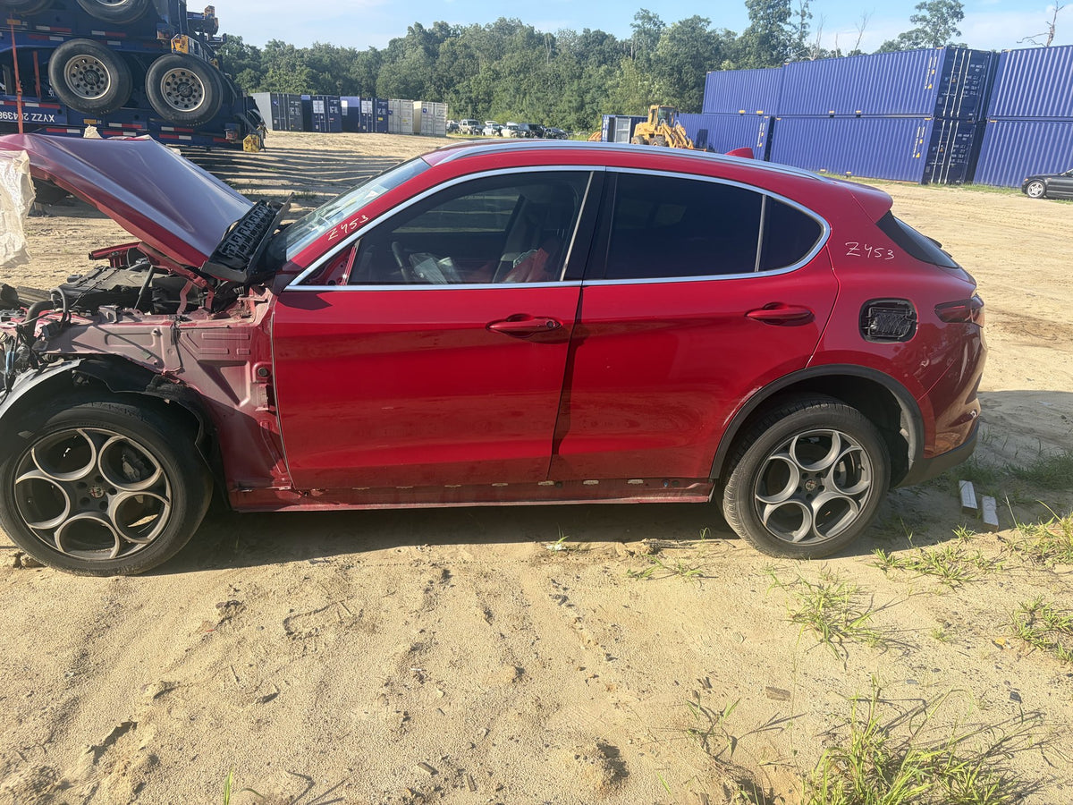 2016-2020 Alfa Romeo Stelvio 949