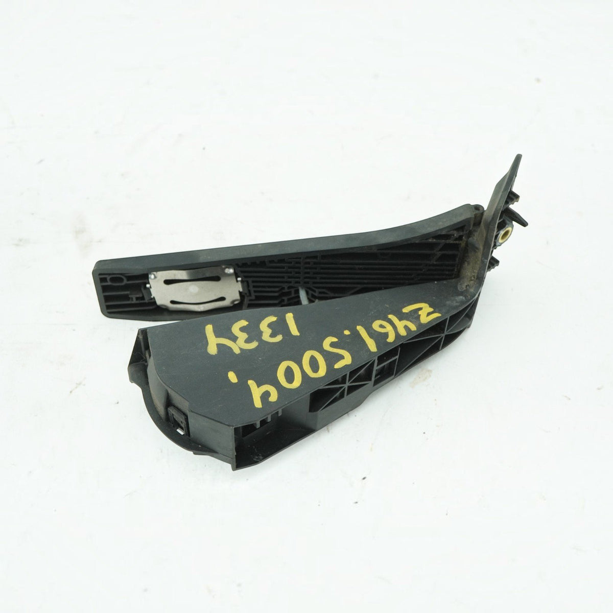 17-23 BMW 530i 540i M550i G30 Gas Pedal Throttle Acceleration 35426859999 OEM