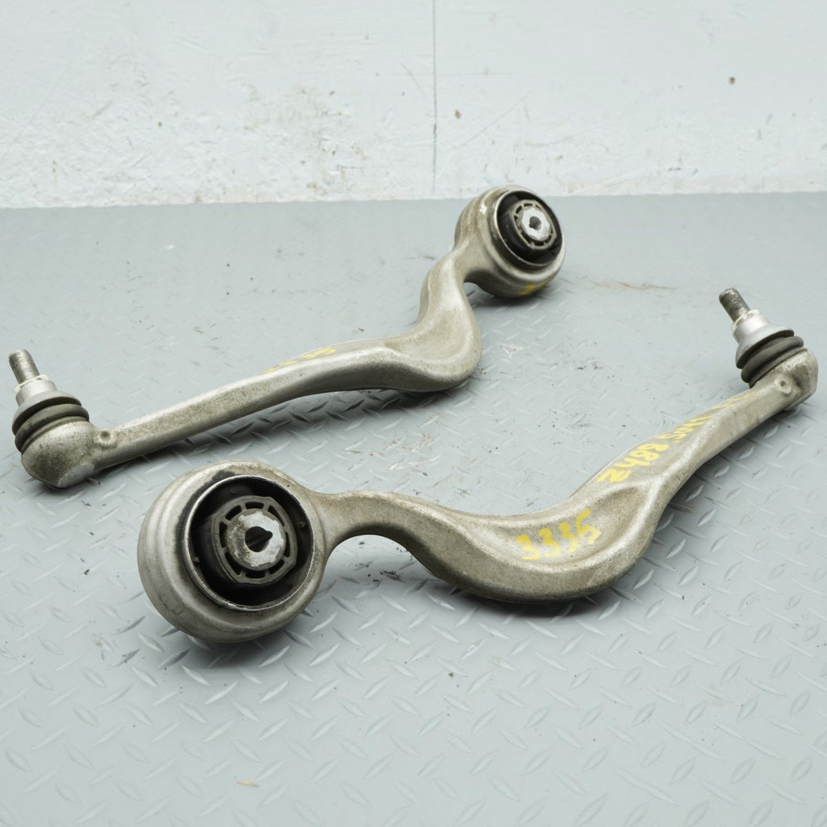 14-20 Mercedes S550 S560 W222 4Matic Front LH RH Lower Control Arm 2173305200