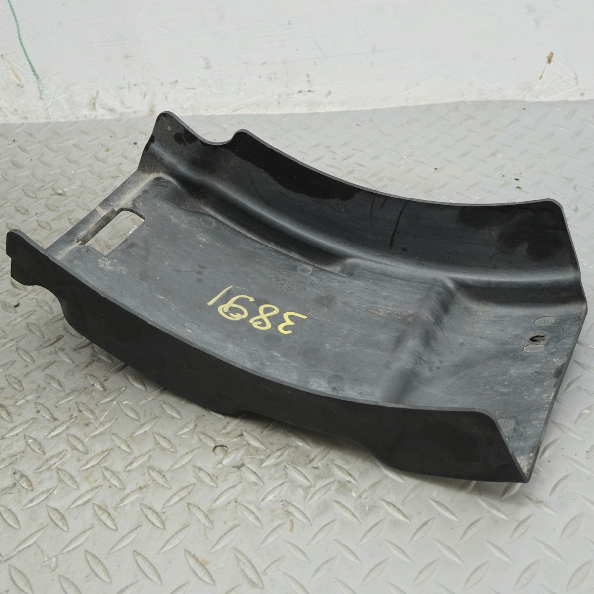 2007 Harley-Davidson FXSTD Softail Deuce Splash Guard Fender Rear 60363-00B