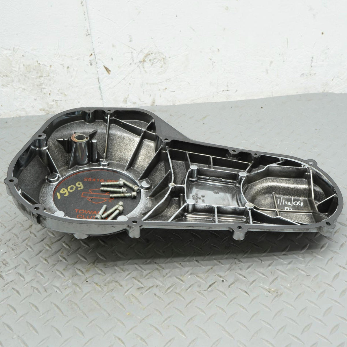 2006 Harley-Davidson FLHTCI Electra Glide Cluch Cover Panel 60685-04A OEM