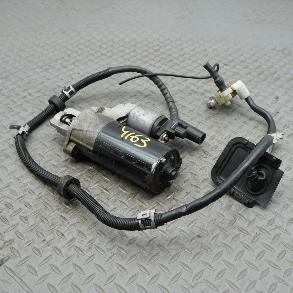2014 Mercedes E350 4Matic C207 Starter Motor Engine Ignition A2044403940 OEM