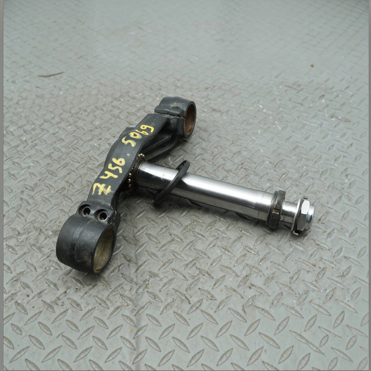 09-13 Kawasaki Vulcan VN1700J Vaquero Triple Tree Steering Clamp Bottom lower