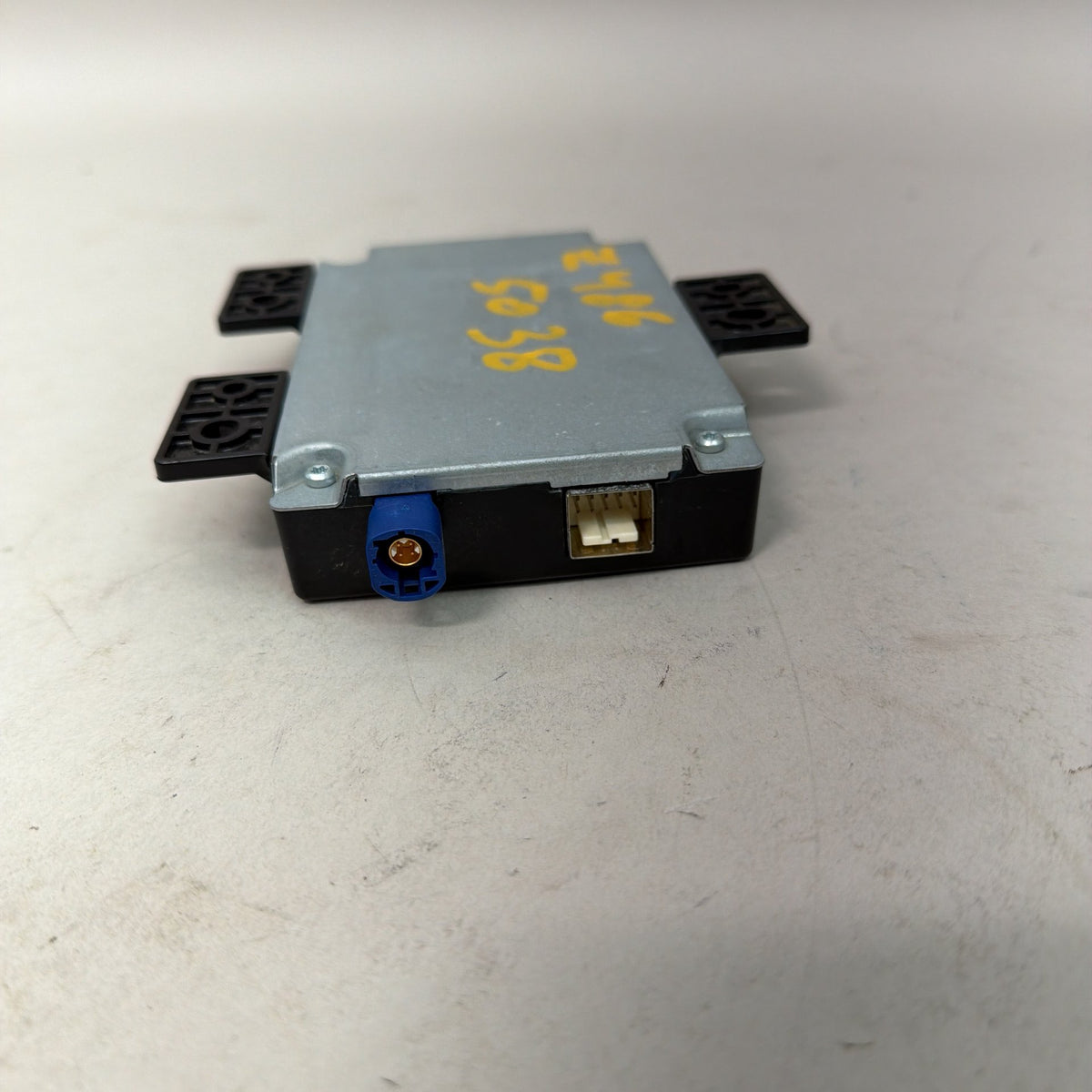 14-17 Mercedes E350 E550 E400 W207 Media Interface Module Unit A1729002809 OEM