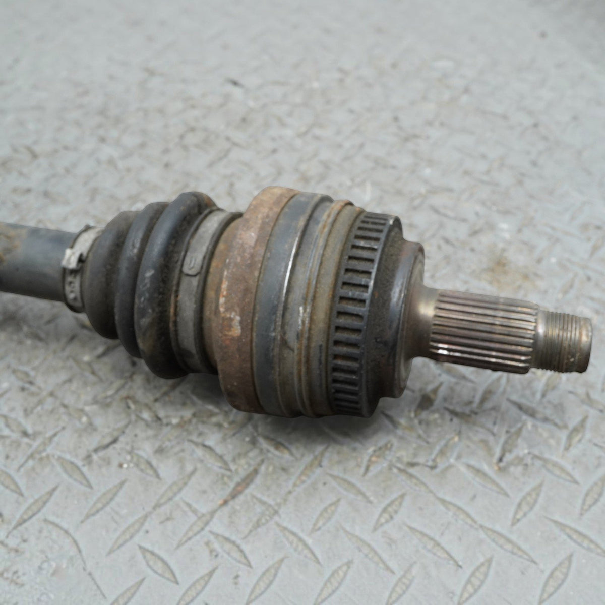 99-06 BMW 323 325 328 330 E46 Rear Right Passenger Axle Shaft CV 33211229592 OEM