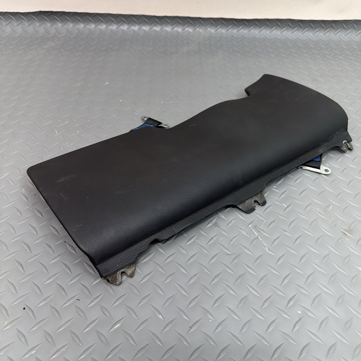 04-10 BMW M6 645Ci 650i E63 E64 Left Dash Trim Cover Knee Lower 6561358 OEM
