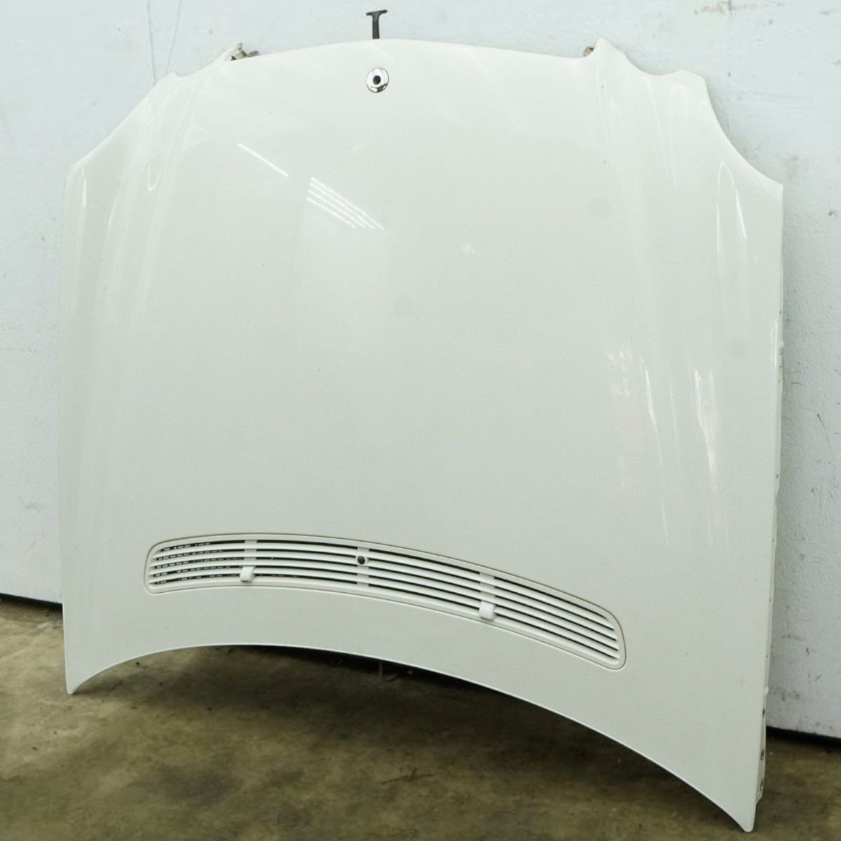 03-09 Mercedes E63 E550 E350 E55 W211 Hood Bonnet Panel 2118800457 White 650 OEM