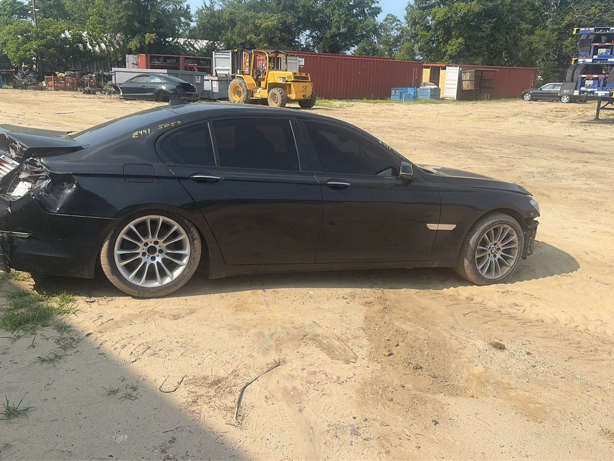2013 BMW 740i F01