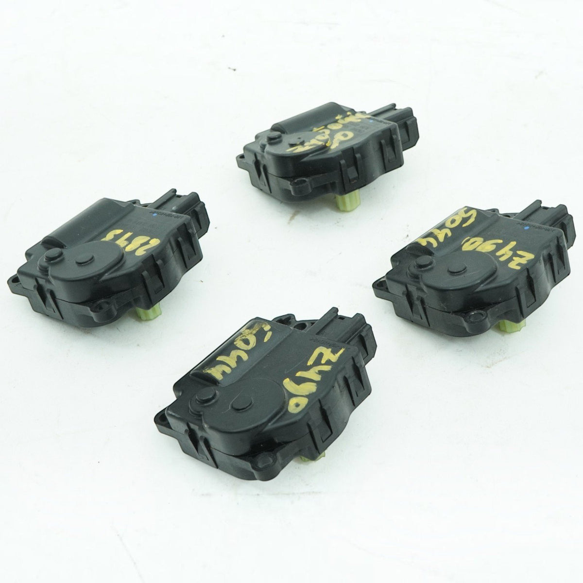 15-23 Dodge Challenger HVAC Heater Blend Door Actuator Set of 4 545250008 OEM