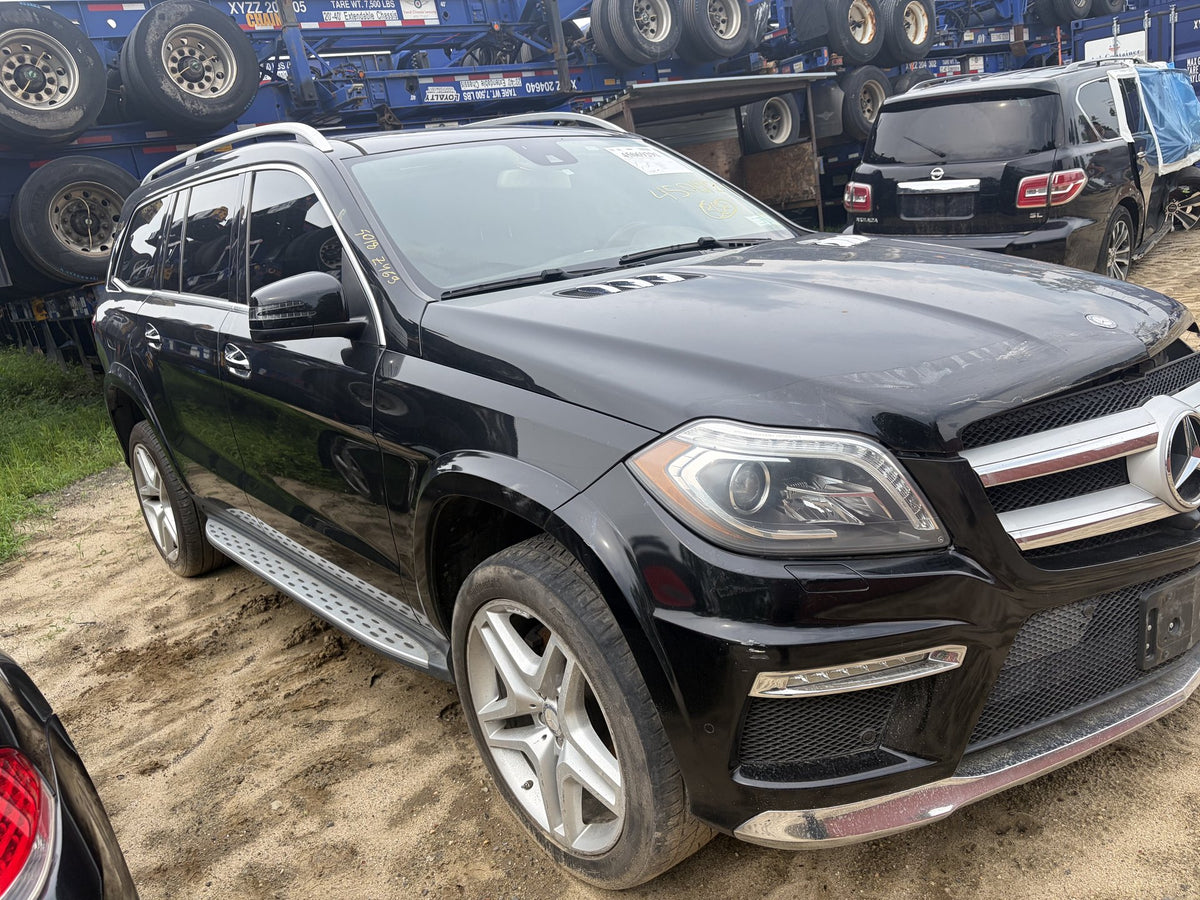 2013-2016 Mercedes-Benz GL550 4Matic GL-Class X166